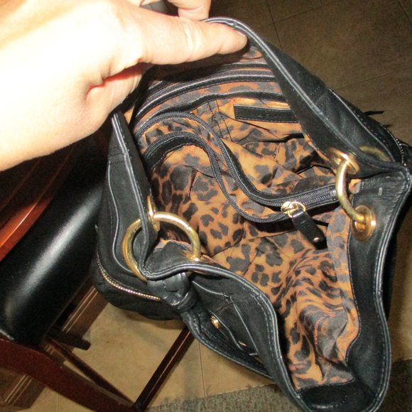 B Makowsky Black Leather Hobo - Picture 9 of 11